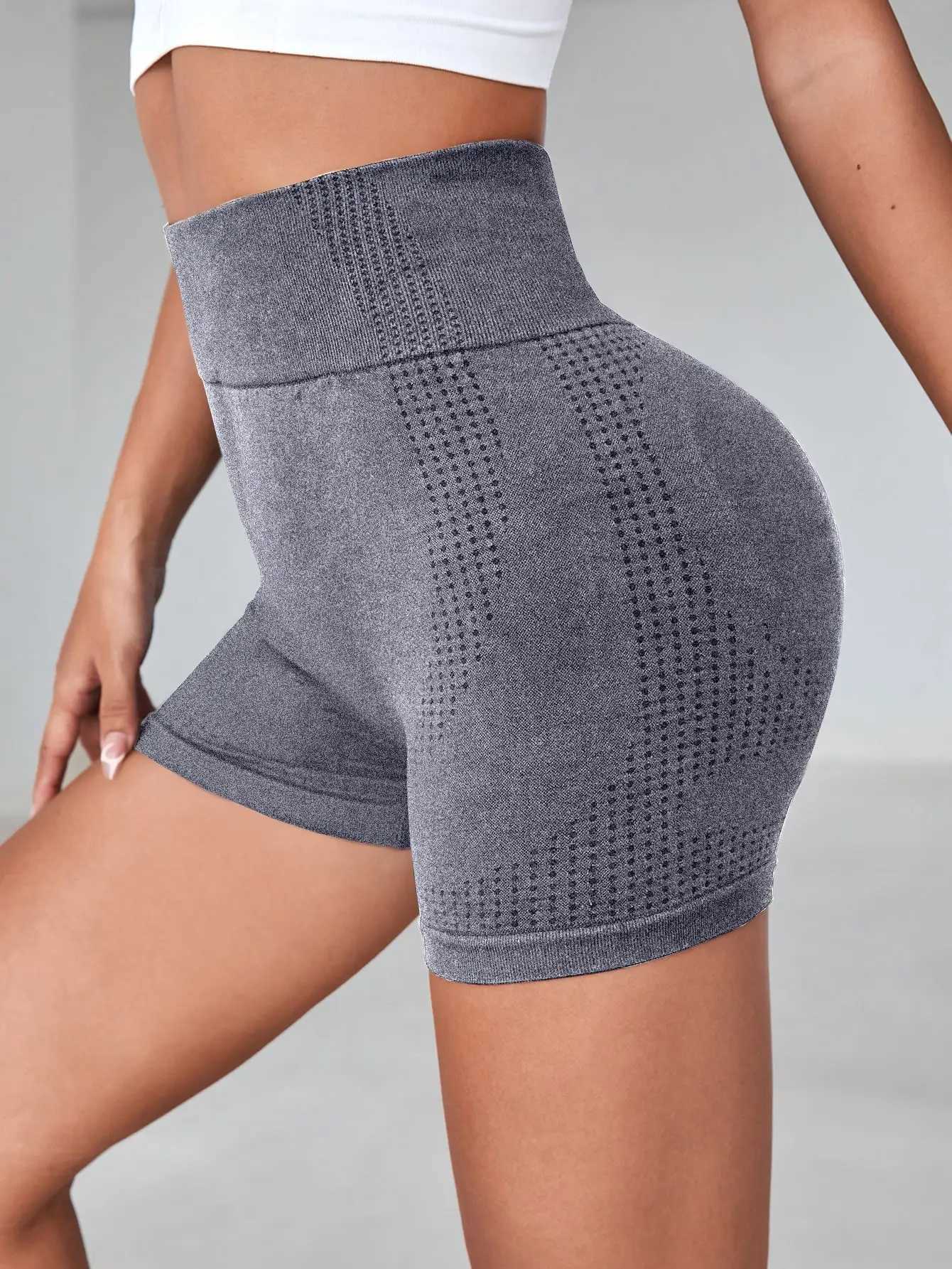 Solid-color High-waist Outdoor Cycling Shorts Highly Elastic And Breathable Hip-lifting Yoga Sports Shorts Womens SportswearXJ250111