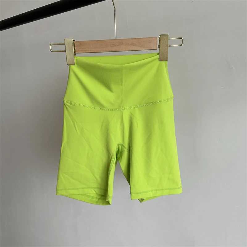 Yoga Fitness Shorts Leggings Womens Gym Sports Shorts Pilates Running Exercise Elastic Soft Breathable High Waist Hip LiftingXJ250111