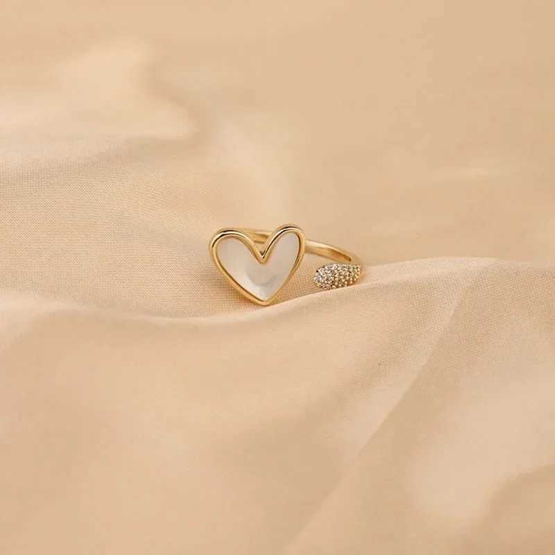 Exquisite zircon white love open ring for womens fashion personalized daily accessories party jewelry birthday gift W250111