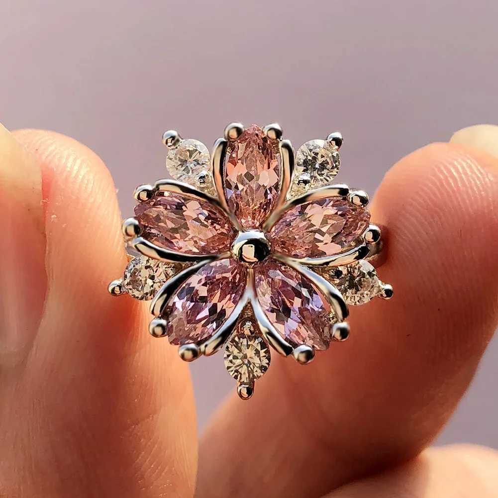 Cute womens pink crystal stone ring charming silver thin wedding ring suitable for womens daily bridal zircon engagement ring W250111