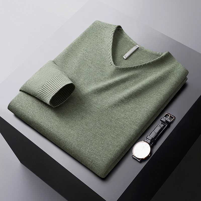 Autumn and Winter Crown Sweater Mens Stretch Comfortable Warm Cold Resistant Top Leisure Solid Color Fully Matched Sweater W250110