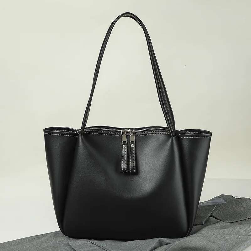 Retro Black PU Tote For Women 2024 New Fashionable Casual Handbag With Large Capacity Soft Leather Shoulder Bag