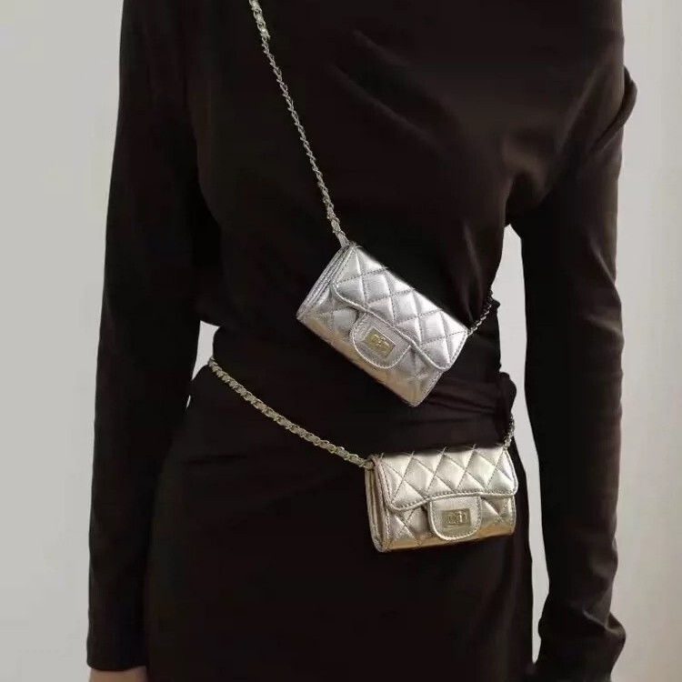 Bag Xiaoxiangfeng Ling Grid Chain Lock Small Square Women's Mobile Phone 2024 New Niche Fashion Single Shoulder Crossbody Bag