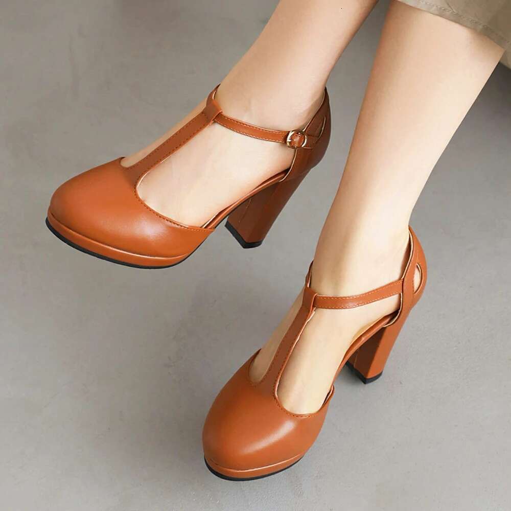 Plus Size 40 43 High Heel Shoes Round Toe Heels Retro Womens Platform Pumps With Party Wedding Footwear T Strap Female Sandals