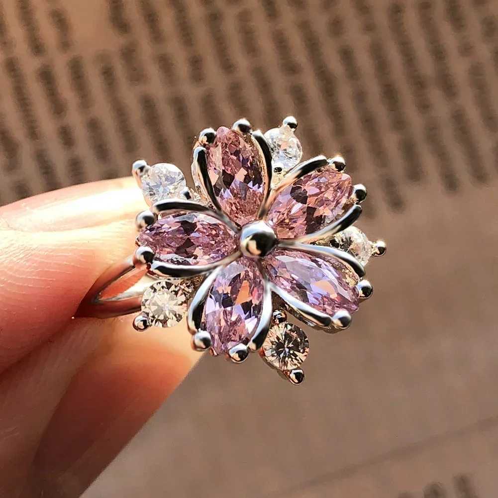 Cute womens pink crystal stone ring charming silver thin wedding ring suitable for womens daily bridal zircon engagement ring W250111