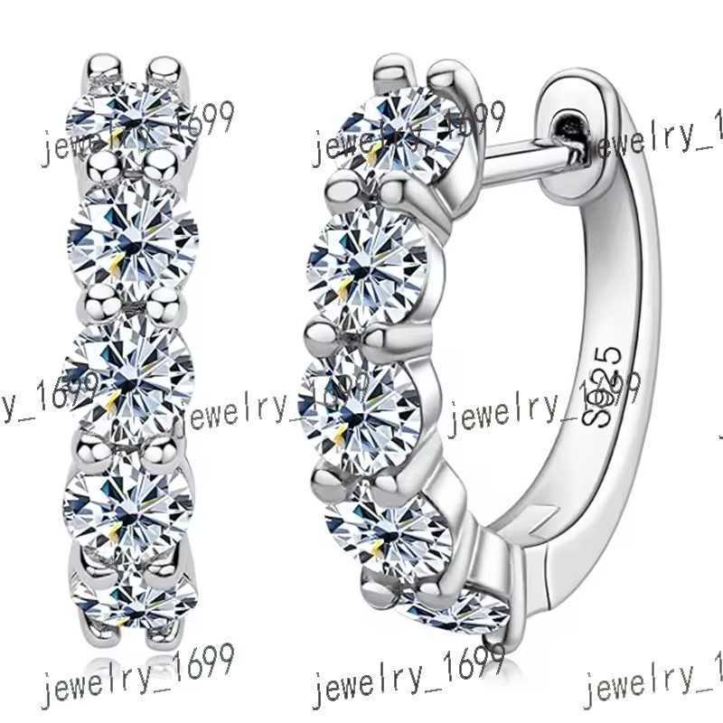 S925 sterling silver five diamond earrings set with VVS Mozambique diamonds fashionable and luxurious earrings for men and women