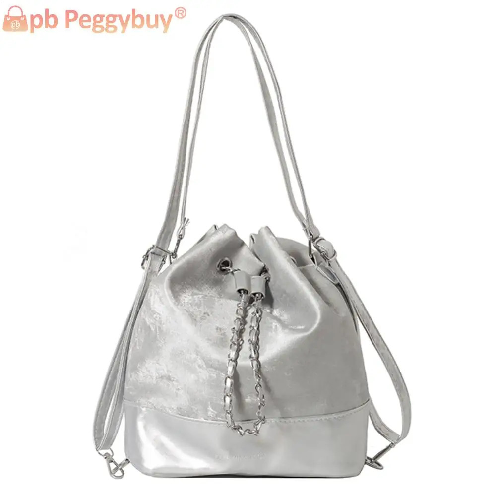 Women Trendy Commuting Bag Large Capacity PU Drawstring Bucket Bag Chic Hobo Bag Solid Color Adjustable Strap for Outdoor Travel 250106
