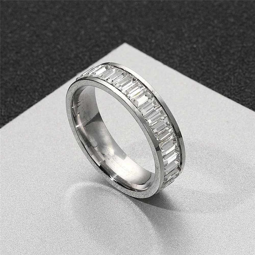 2022 Cubic Zirconia Ring 6mm Womens Gold/Silver Color Stainl Steel Wedding Band d Out CZ Rings for Women Jewelry GiftsXJ250110