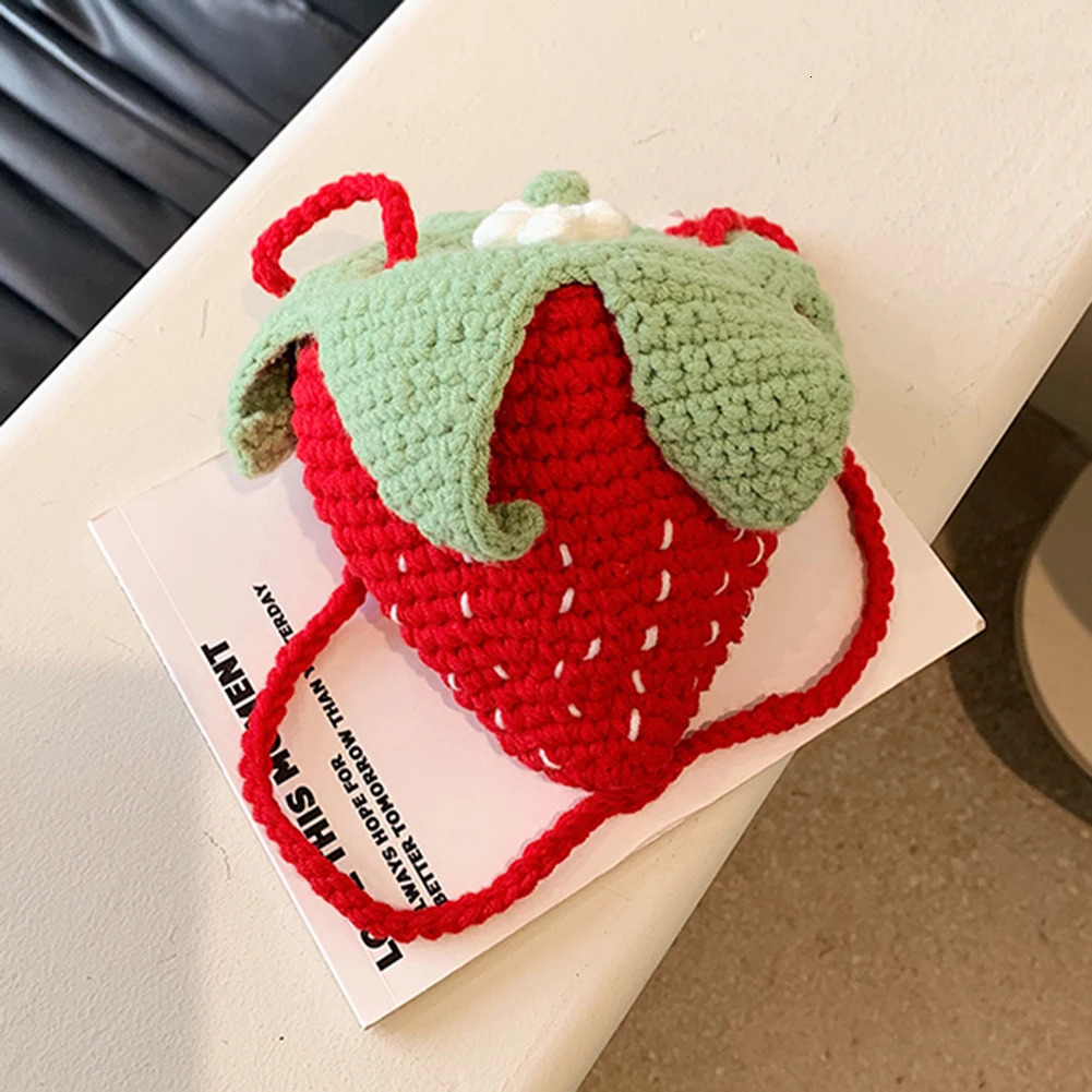 Cute Strawberry Shoulder Bag Fashion Cotton Rope Crochet Tote Knit Sling Purse for Women 250107