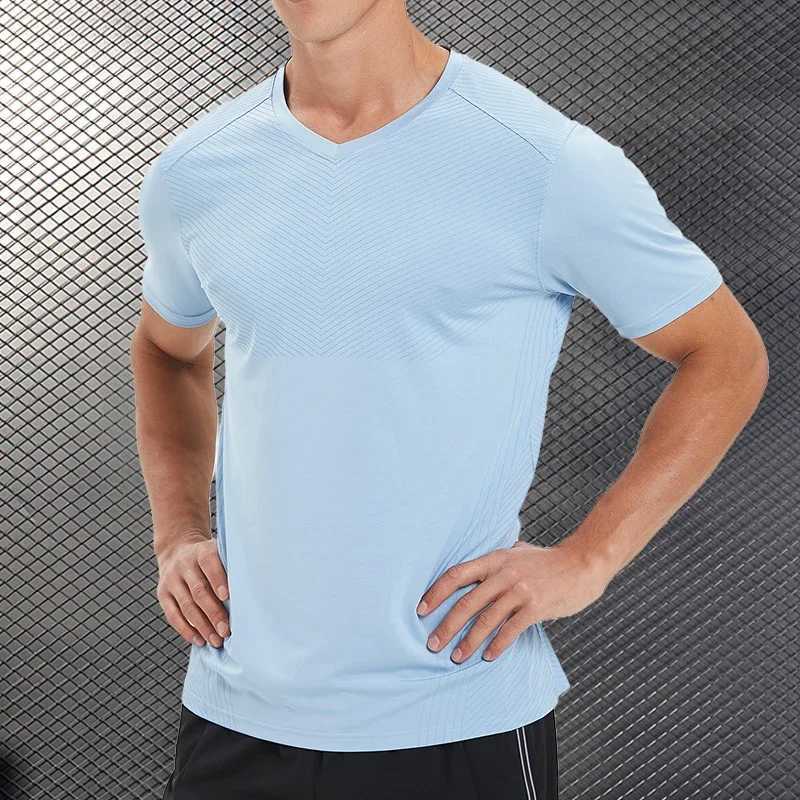 Mens summer sports T-shirt gym muscle fitness clothing short sleeved quick drying training running shirt horseback riding short sleeved W250111
