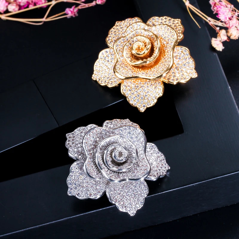 ThreeGraces Vintage Shiny Cubic Zirconia Flower Shape Brooches for Ladies Fashion Party Costume Jewelry XZ026 250103