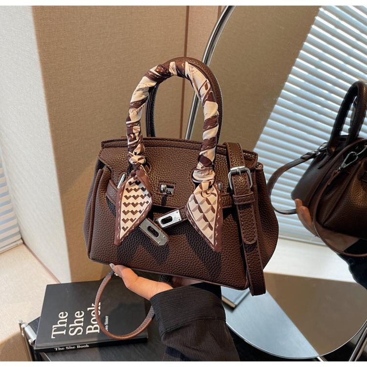 2025 Designer Women's shoulder 3 crossbody New fashion multi-functional large capacity leisure simple everything exquisite commuter bag free ship