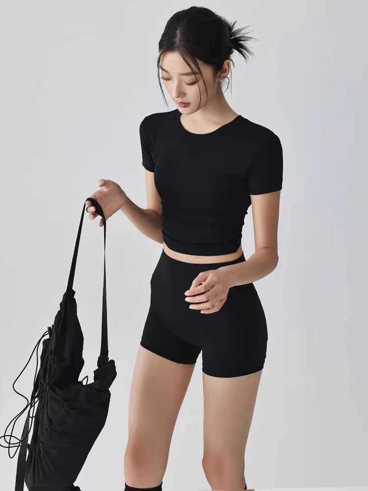 2024 New Women Sports Short Yoga Shorts High Waist Breathable Soft Fitness Tight Women Yoga Legging Shorts Cycling Athletic GymXJ250111