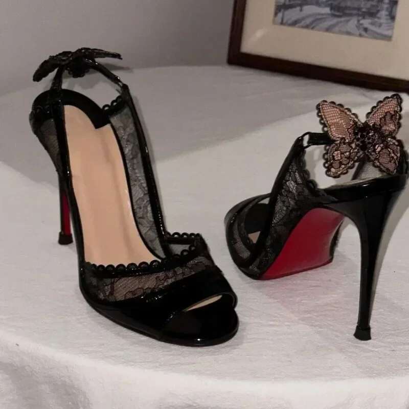 Sexy Cutout Lace Bowknot Women Pumps Summer Peep Toe Sgback Sandals Thin High Heels Black Patent Leather Party Wedding Shoes