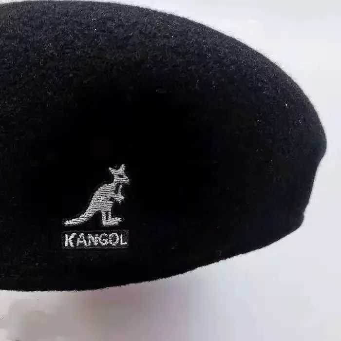Berets motorcycle helmet style hat printed wool beret with strip steel fashion paradigm celebrity wholesale H250113