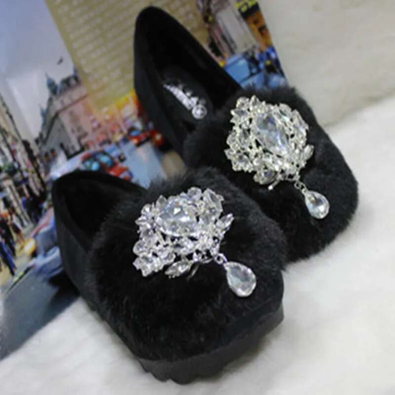 Thicken Fur Brand Snow Loafers 2019 Popular Plush Female Shoes Warm Big Crystal Flexible Peas Oxfords Korean Ballet Flats