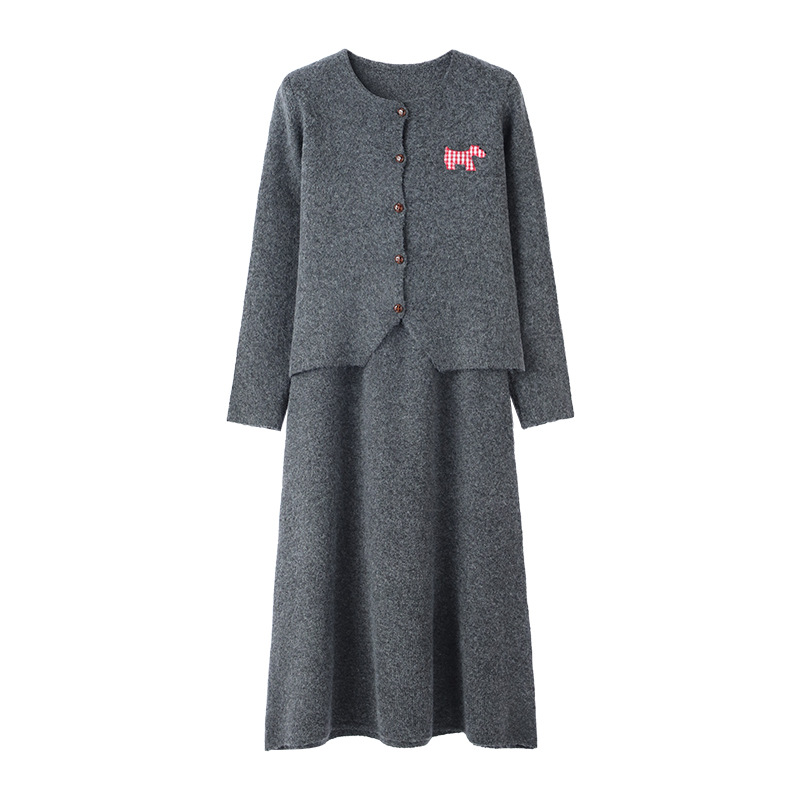 D310 Large size soft and comfortable warm casual loose Korean style Internet celebrity wear sweater top skirt two-piece set