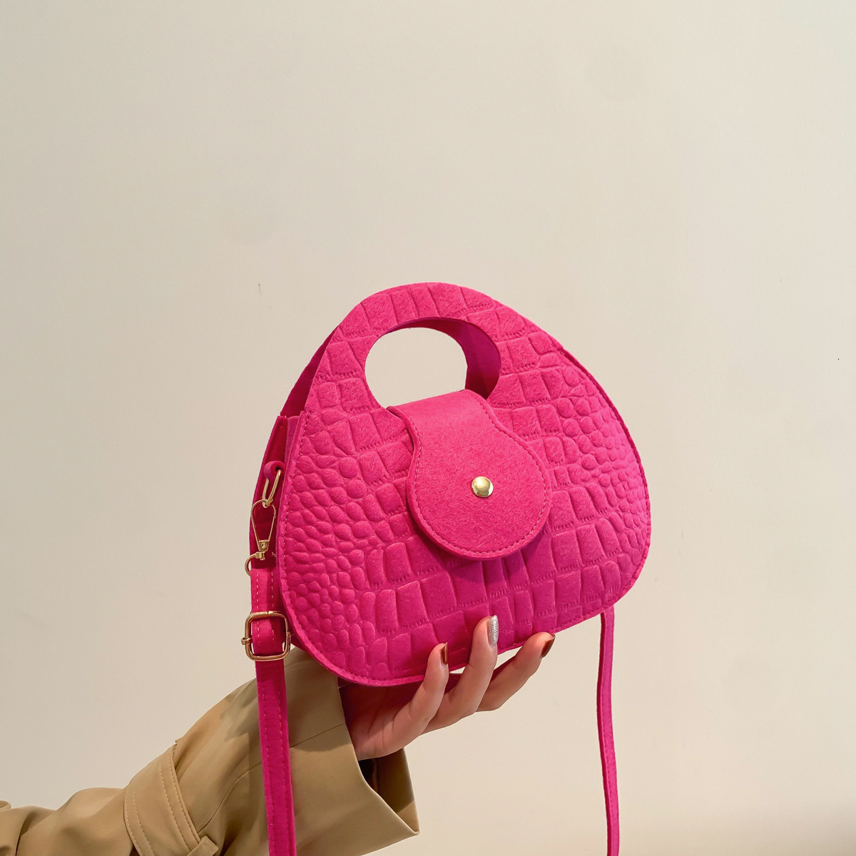 Solid Color Temperament Women's Winter Designer Handbag New Trend Korean Version Felt Armpit Casual Single Shoulder Hand-held Small Square Bag