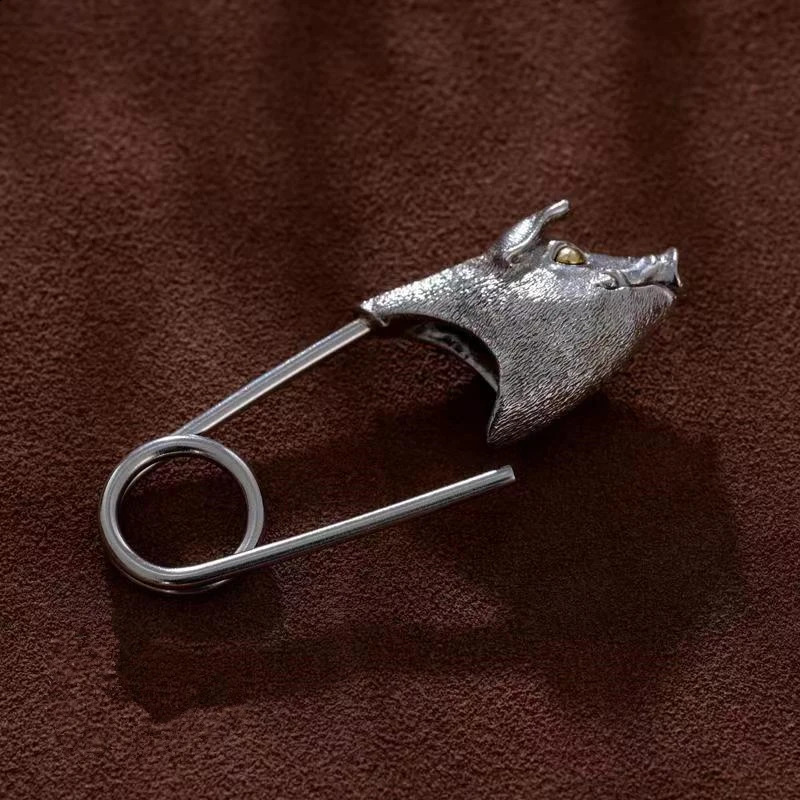 Retro Brass pig shape Brooch pighead Pin Animal series Pendant Key Chain Bag Hanging Exquisite Handmade Accessories 250103