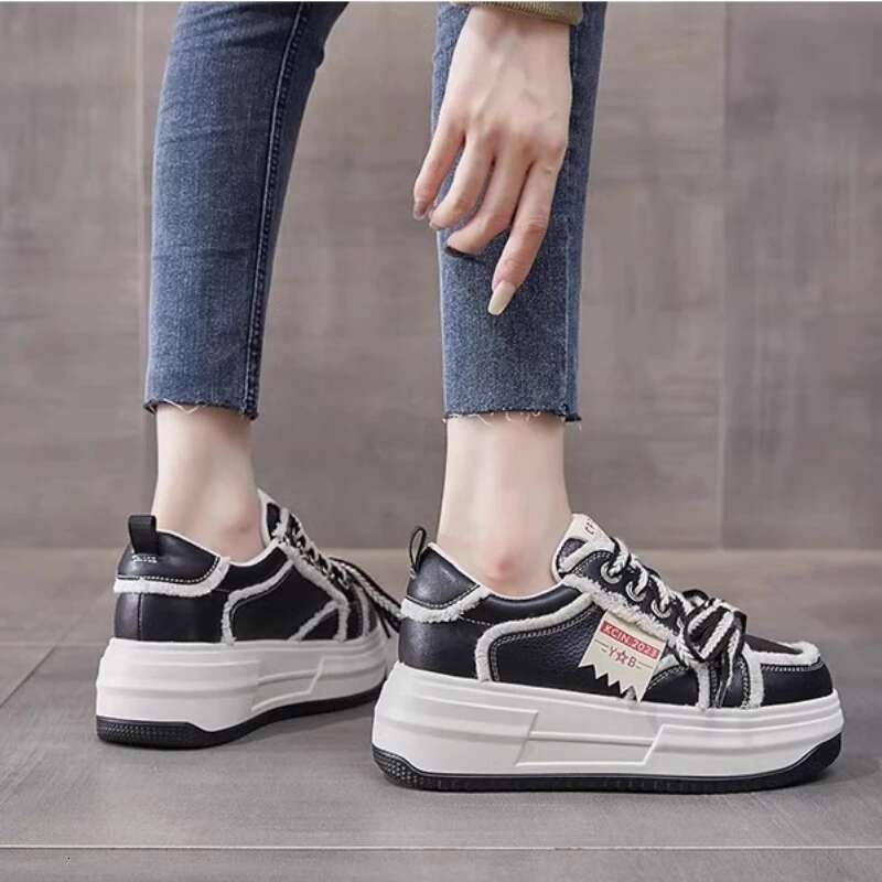 2025 New Height Increase 7cm Cow Leather Board Shoes Mixed Color Women's Thick Sports Shoes Designer Fashion Platform Sloping Heel Thick Soled Wo