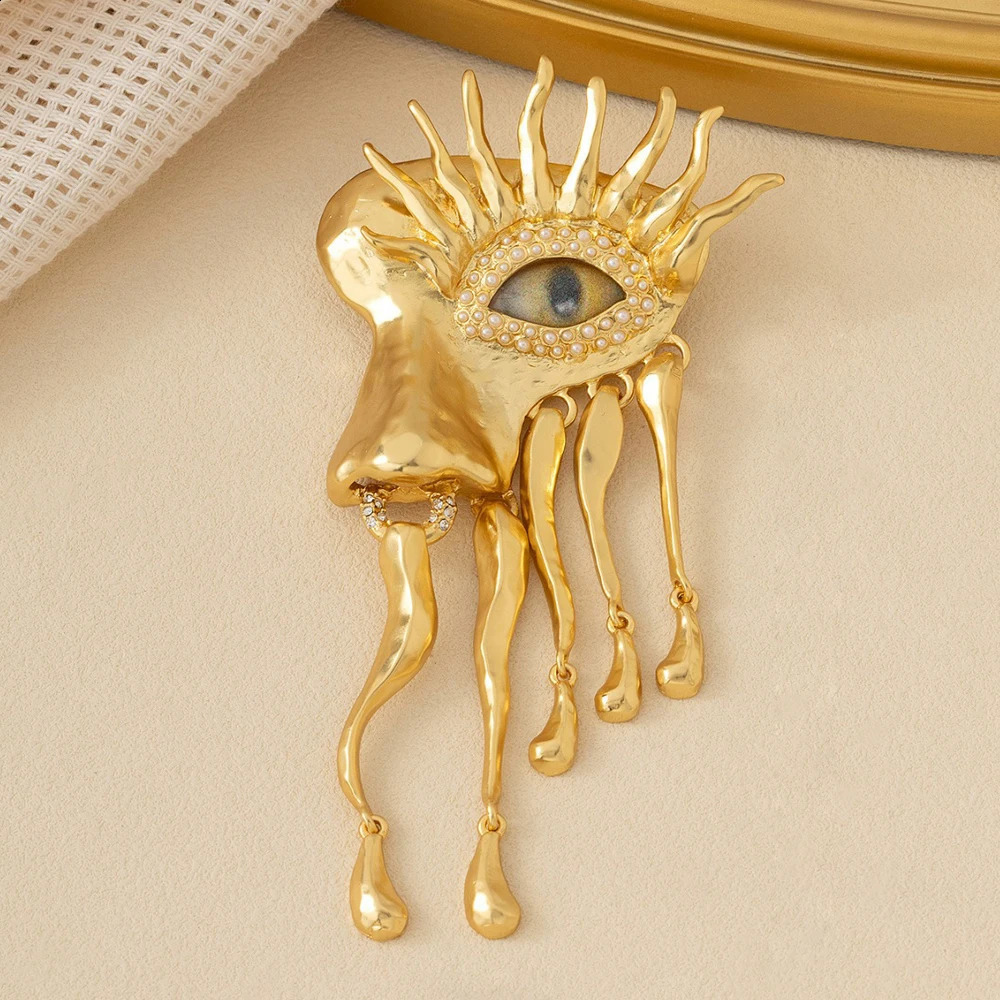 Women Men Vintage Devils Eye Brooch Pins Exaggerated Trendy Style d Pearl Tassels Badge Jewelry Gifts High Quality 250103