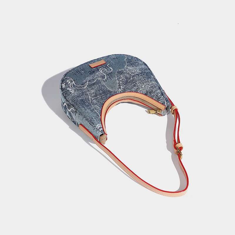 Niche Design Exquisite And Denim Shoulder High-End Fashion Armpit Daily Versatile Small Square Trendy Bag