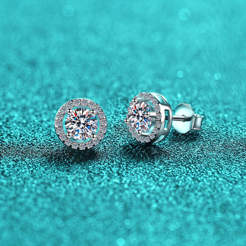 fashion stud earrings 0.5CT 1Ct Round Cut Diamond White 18K Gold plated Moissanite Stud earrings for women