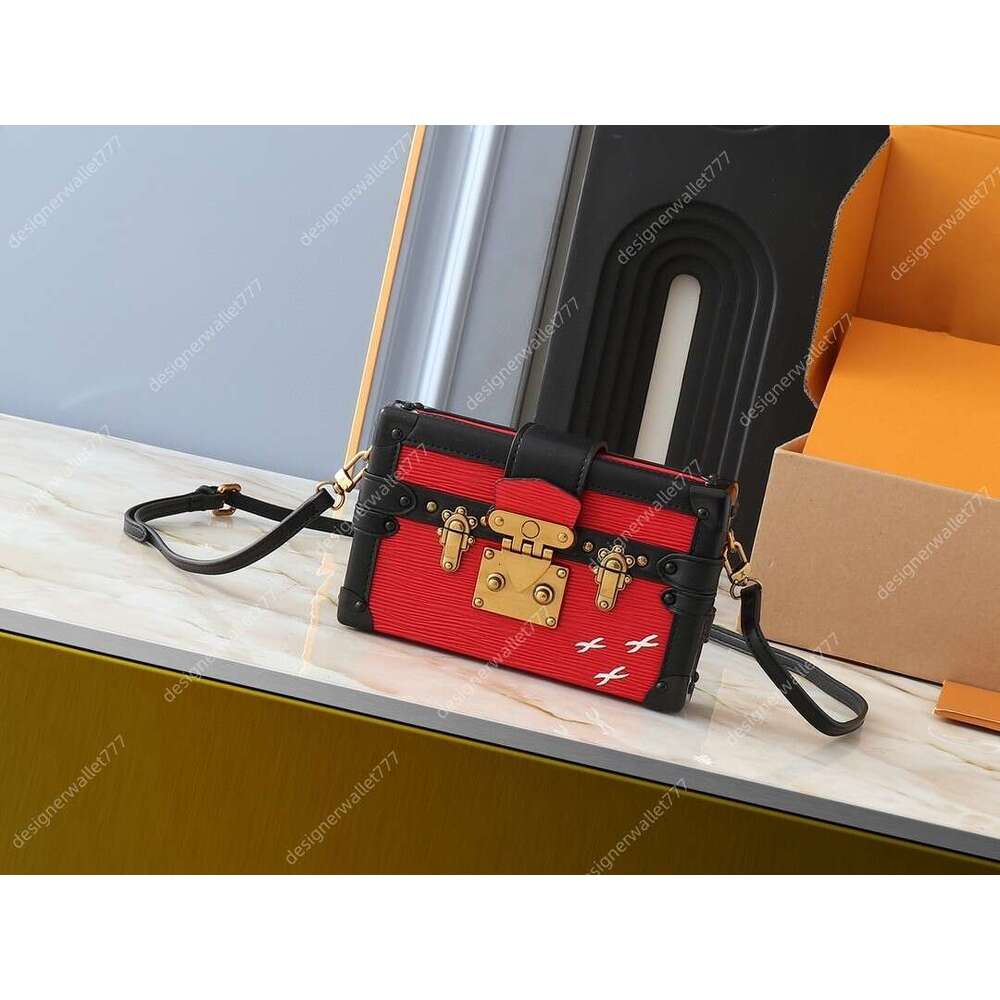 Womens designer shoulder bag messenger women handbag fashion totes luxury crossbody purse woman red s lock flap cross body bags high quality M20532 M86286