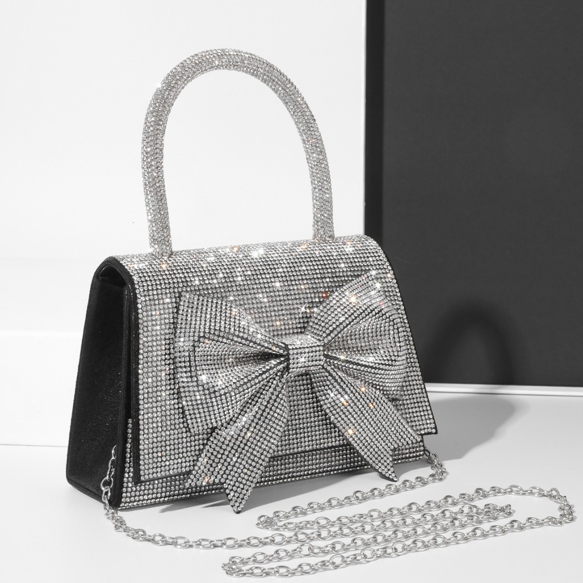 2025 New Dinner Light Luxury Full Diamond Bow Handbag Designer Handbag Sparkling Bride Bag