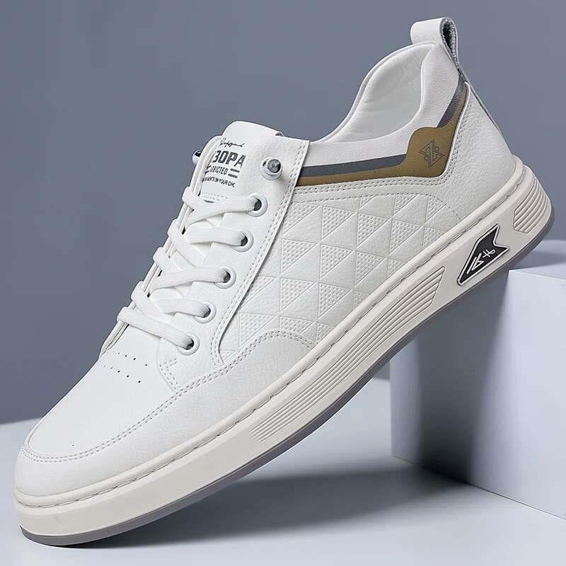 Street Style Man Skateboard Comfortable Sneakers Mens Fashion Vulcanize New Trendy Casual Leather Shoes Tenis