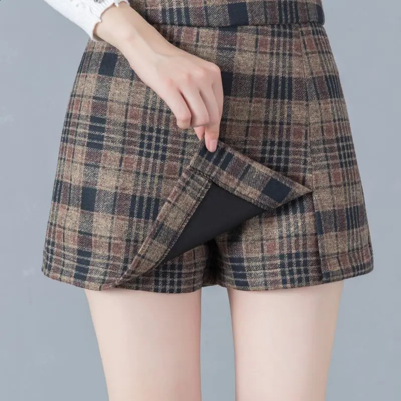 Short Plaid Fashion Winter Vintage Cargo Thick Wool Basic Trouser Loose Shorts Feminino V17 250107