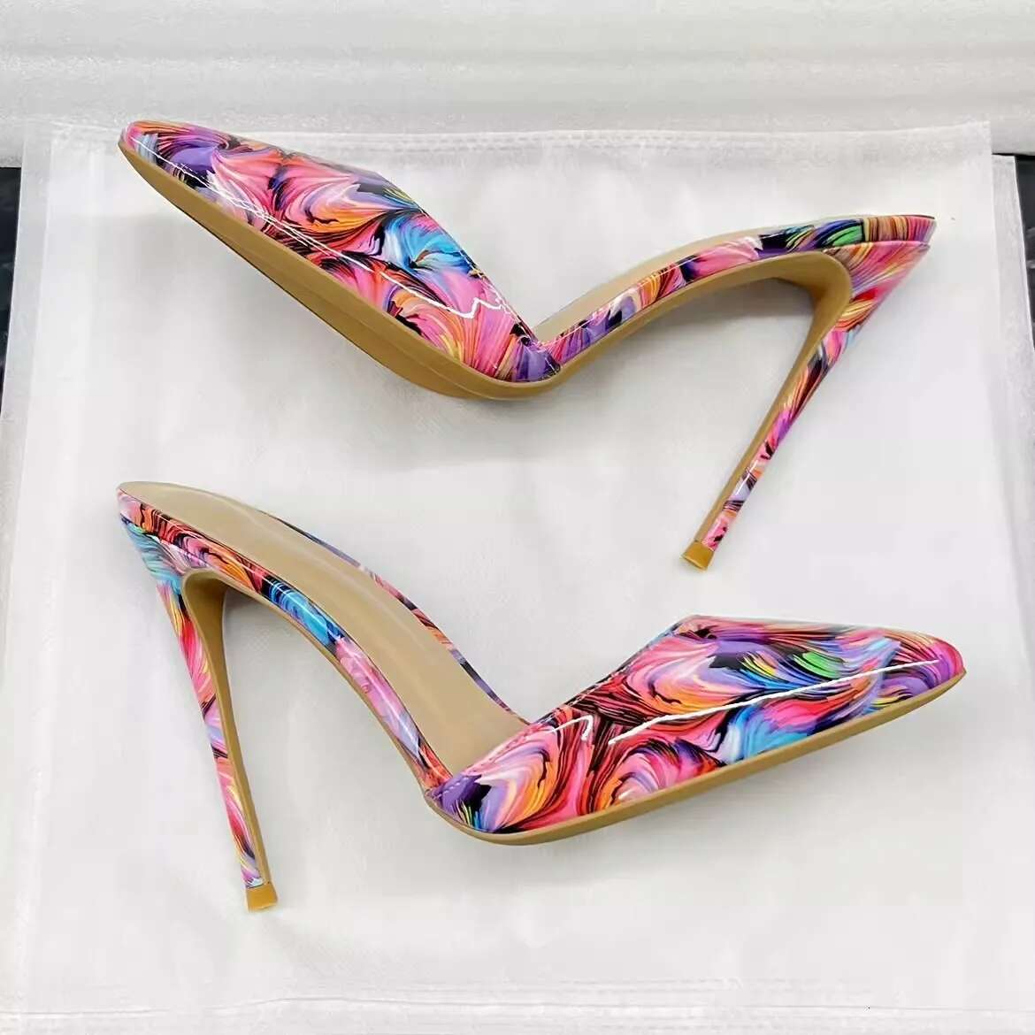 New Pointed 10 Cm Mule For Women With A Distinctive Style, Wearing Ultra High Heel Half Slippers Externally