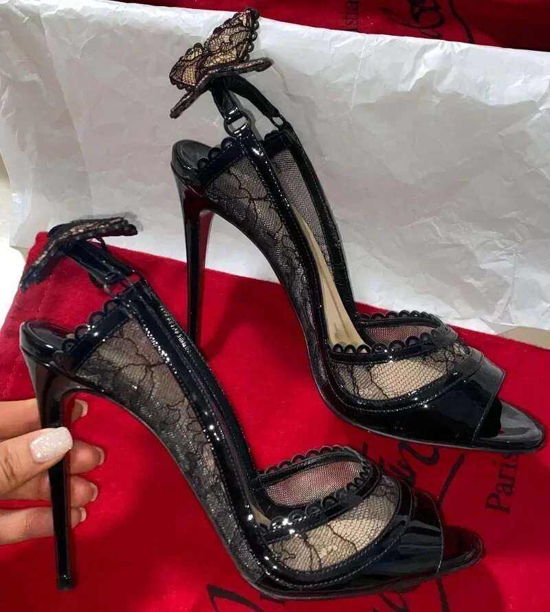 Sexy Cutout Lace Bowknot Women Pumps Summer Peep Toe Sgback Sandals Thin High Heels Black Patent Leather Party Wedding Shoes