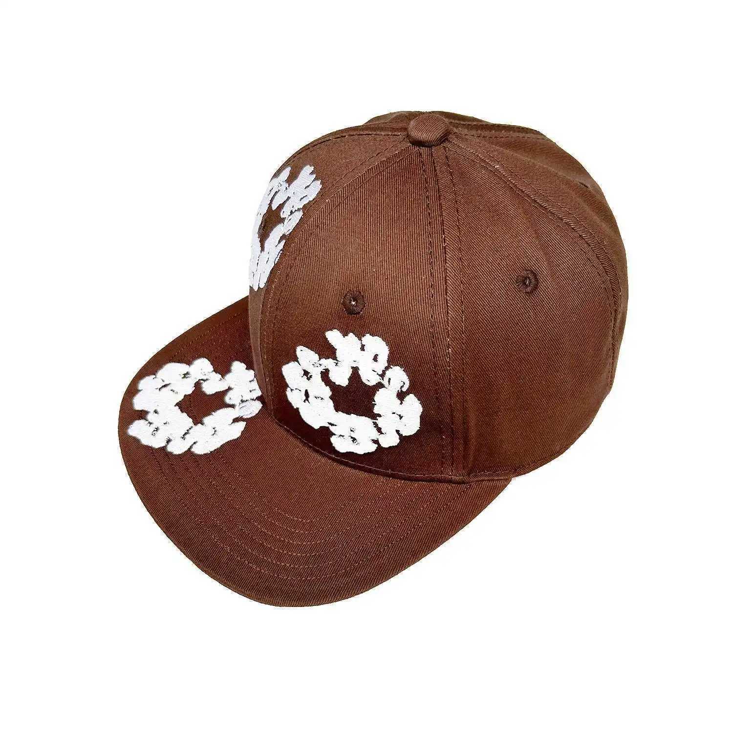 Ball Caps Mens T-Shirts 2024 New and Womens Same Outdoor Sports Sunshade Baseball Cap Straight Versatile Embroidered Sunscreen Hat H250113