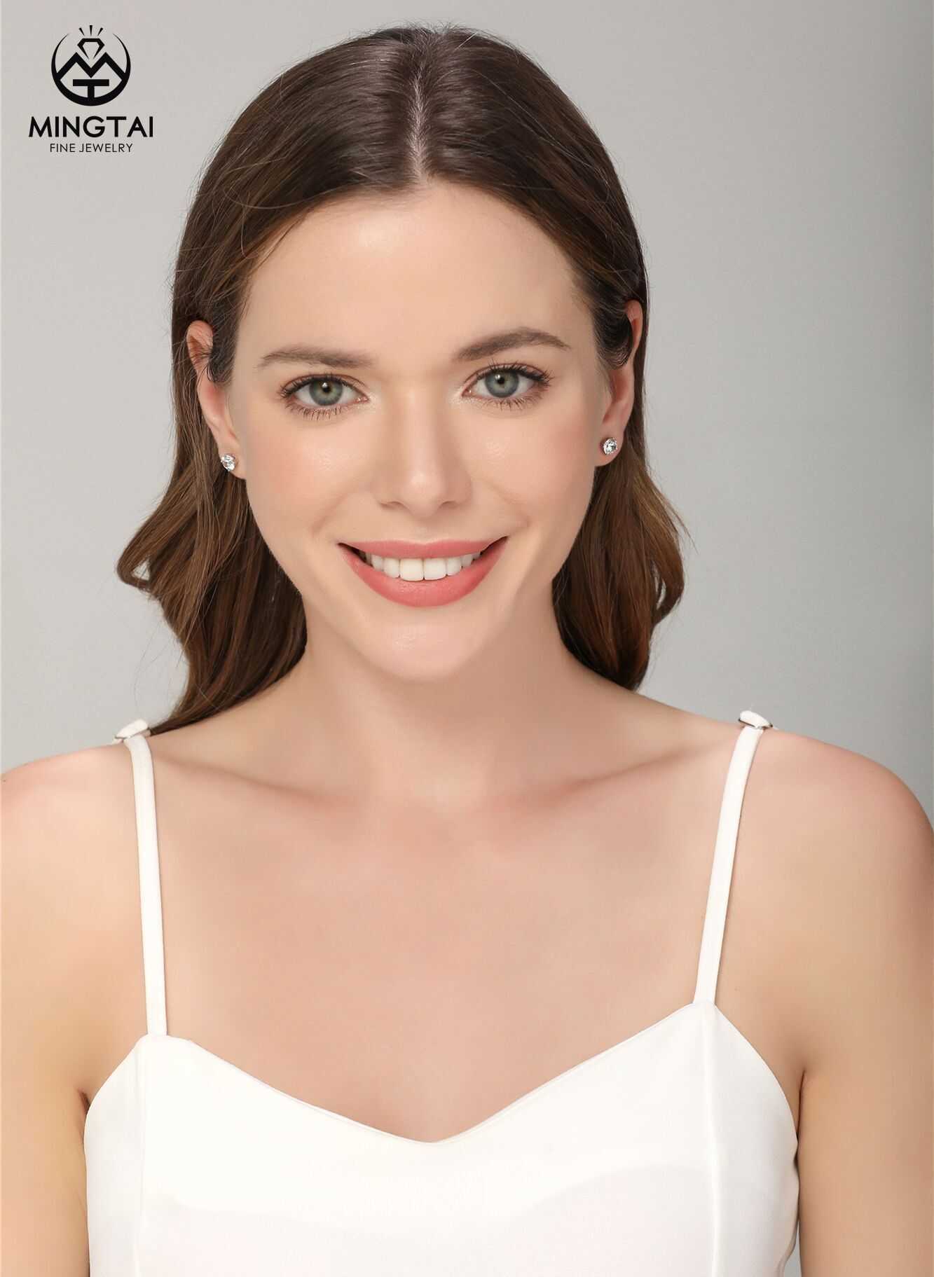 Round Cut Jewelry Accessories 14k Solid Gold Push Back Earring New Design Luxury ZIRCON Moissanite Stud Earrings Gold for Women