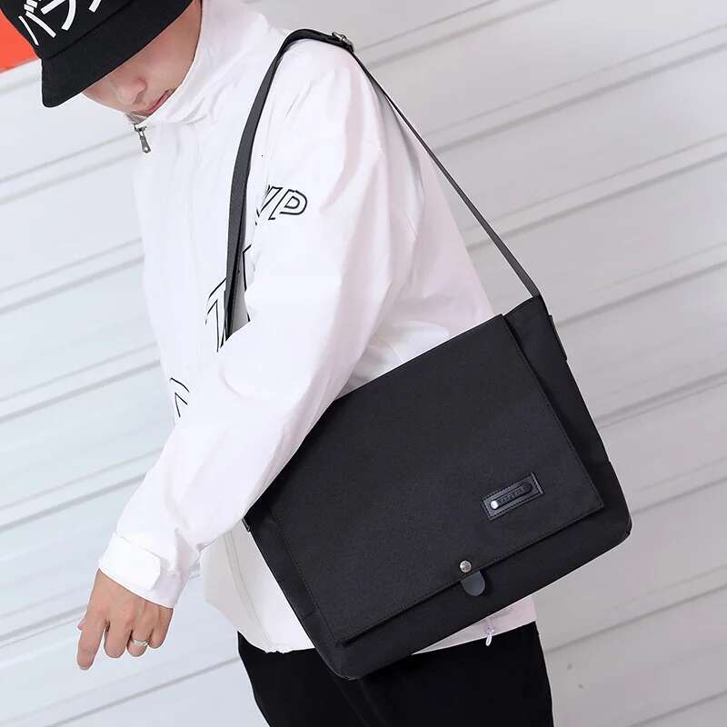 High Quality Boys Handbags Vintage Men's Shoulder Business Travel Crossbody Large Capacity Casual Messenge Bag