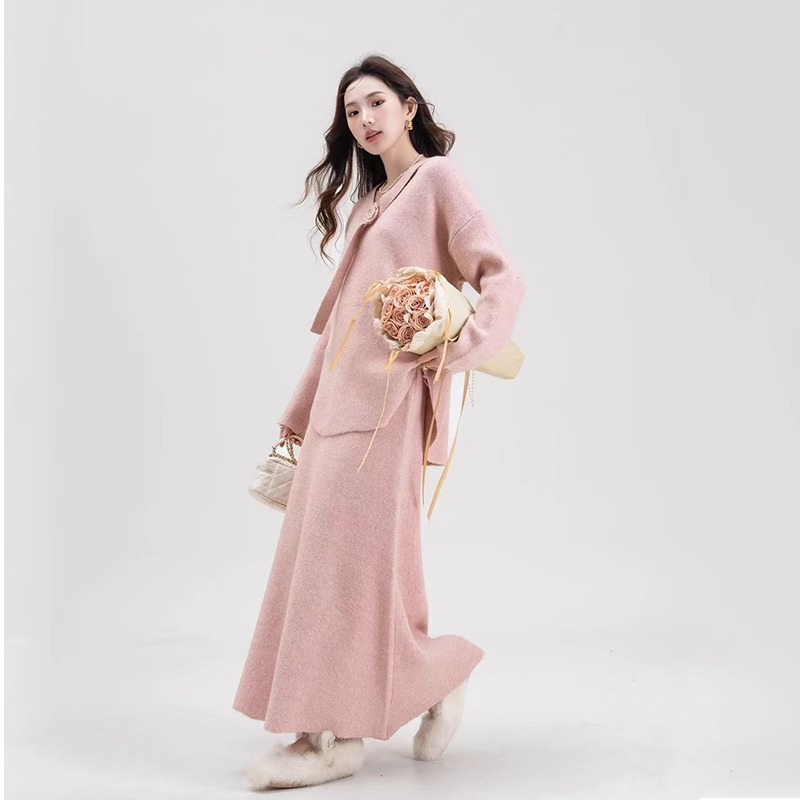CO78277 Lazy style small fragrance style camellia sweater V-neck sweater suit French knitted long skirt two-piece suit