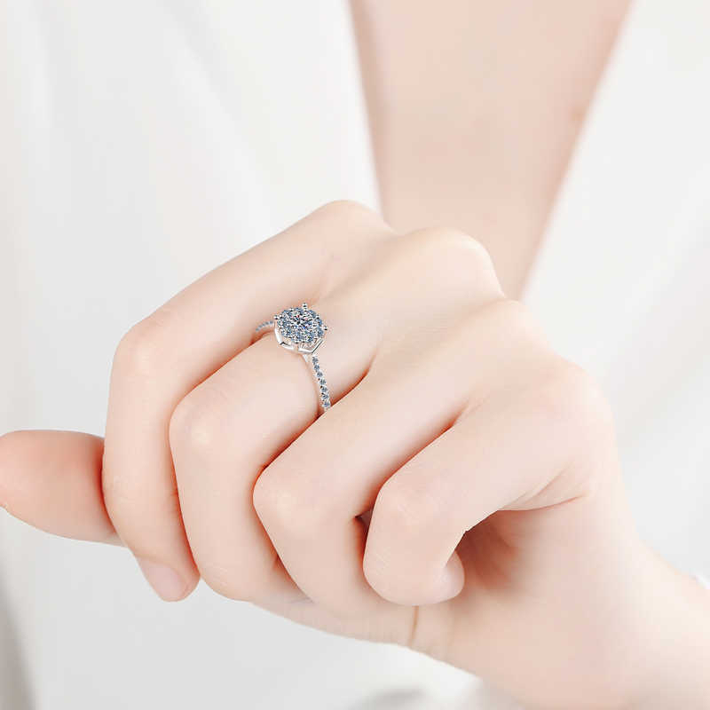 Fine Fashion Women Ring pt950 Gold Plated 20 Point Moissanite Manufacturer Wholesale Sterling Silver 925 Ring