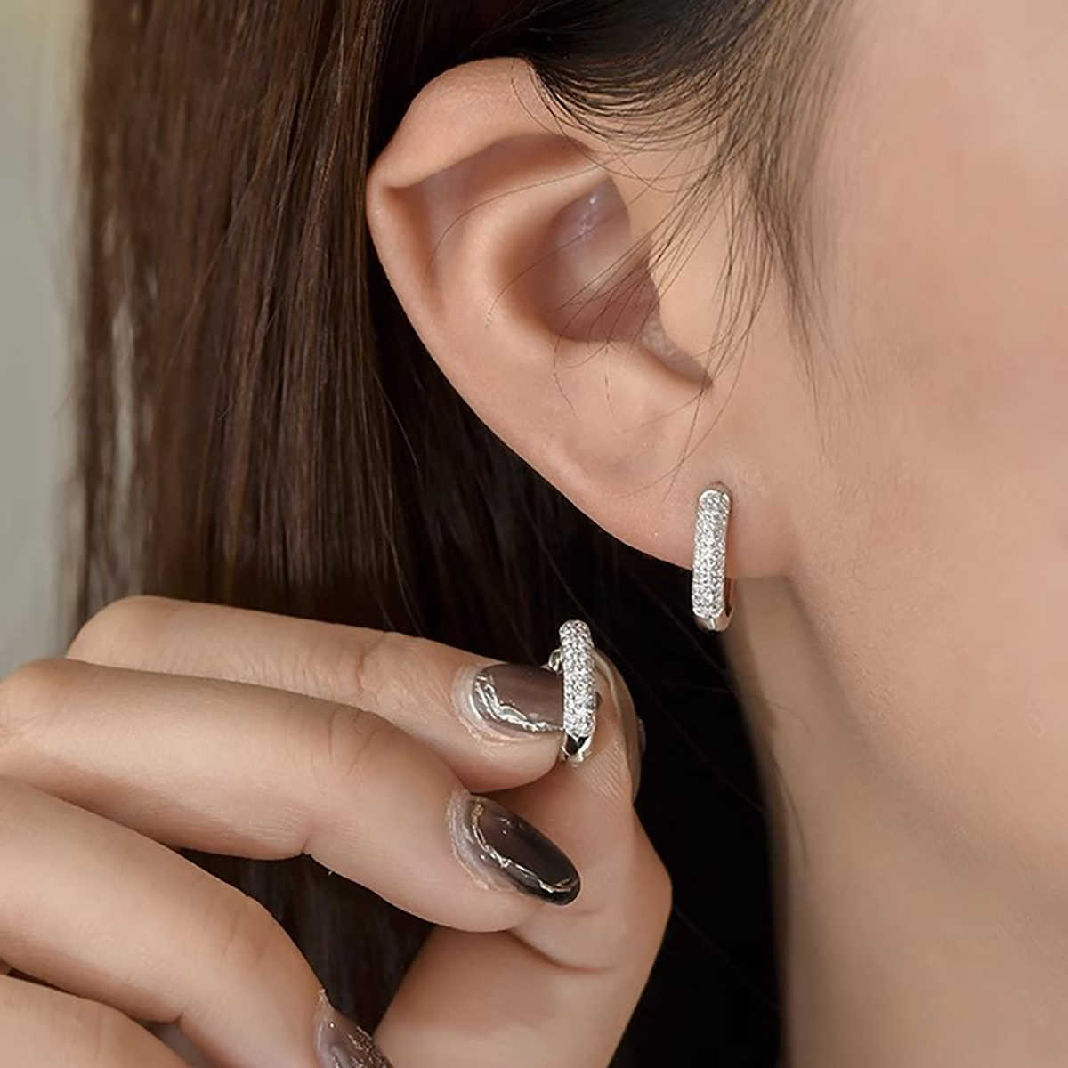 CAOSHI Elegant Paved Full Imitated Moissanite Circle Earrings For Fashion Party Women Wedding Silver Plated CZ Hoop Earrings OEM