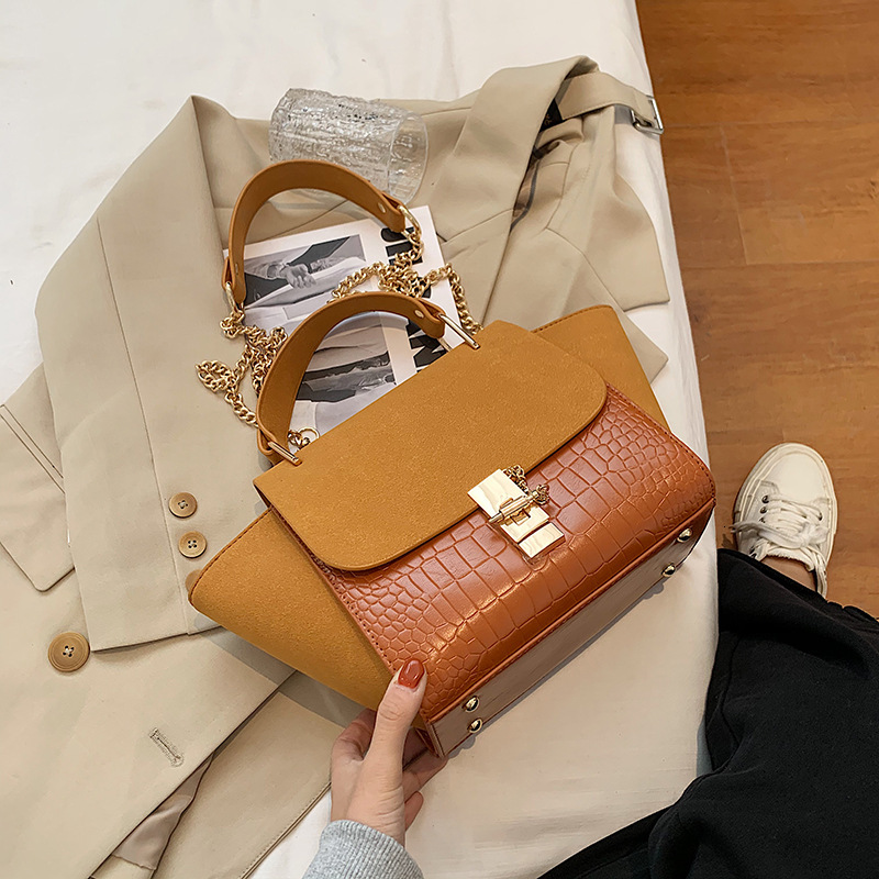 2025 Spring/summer New Frosted Small Chain Crossbody Handheld Simple Winged Women's Designer Handbag Bag
