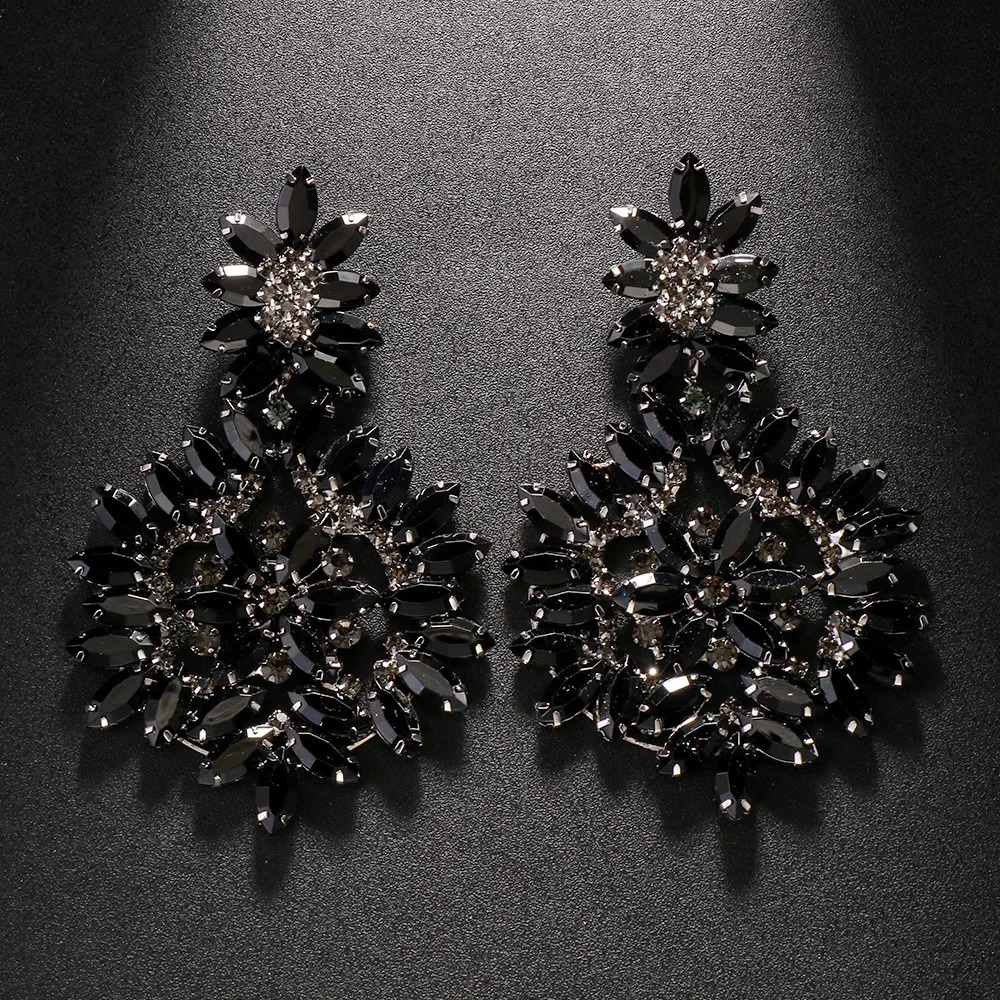 Black Exaggerated Flower Earrings Hollow Banquet Earrings Elegant Womens Large Water Diamond Pendant Earrings Christmas Gift 250110