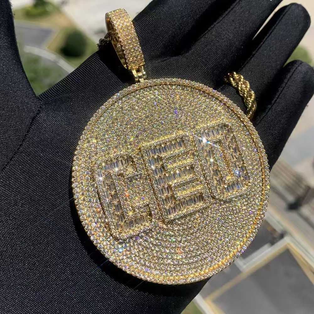 2025 Designer Necklace Custom 18k White Gold Hip Hop Jewelry 925 Sterling Silver Baguette Cut Diamond Pendant Iced Out Custom VVS Moissanite Pendant F