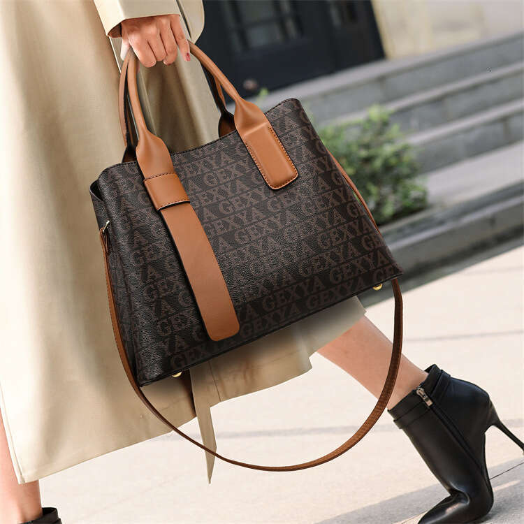 Women's Bags handbag New Light Luxury and High end Style Commuting Tote Soft Leather Printed Large Capacity Women's Bag