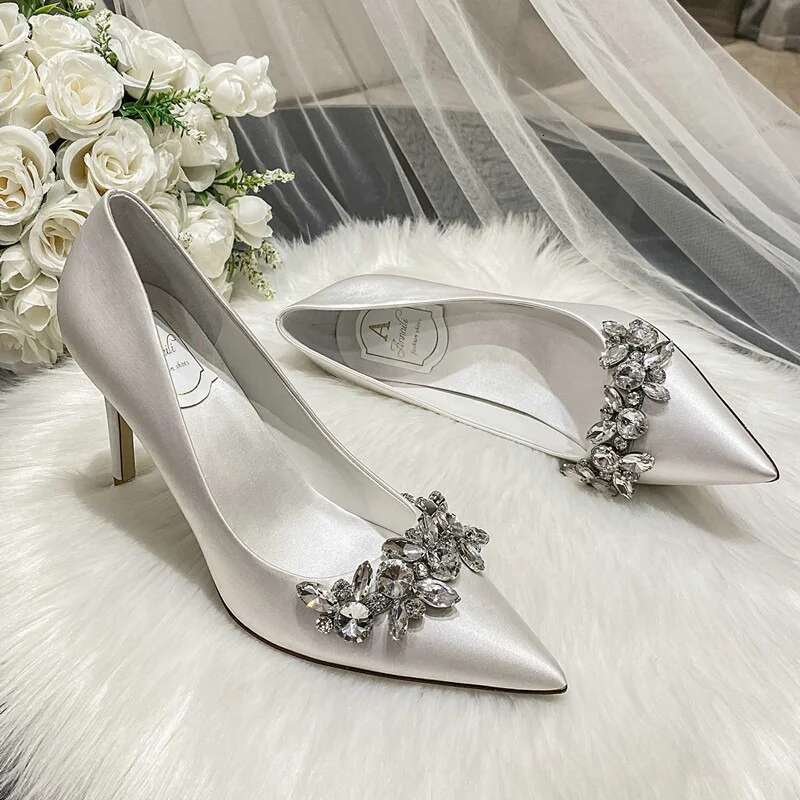 2024 Wedding Crystal Bridal Shoes Champagne Satin Dress Bridesmaid Shoes White High Heels Stilettos