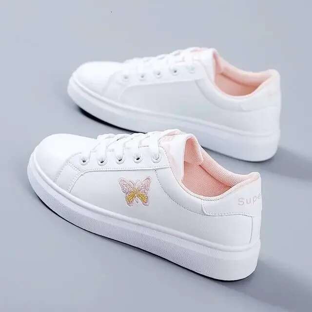 2025 Spring Women's Casual Soft Bottom Anti-slip Board Shoes Lightweight Sports Small White