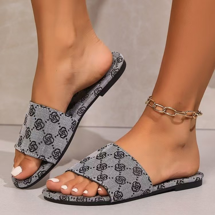 hot free shipping designer Sandals for woman 2025 newoutdoor breathable light platform slippers fashionable and comfortable khaki pink