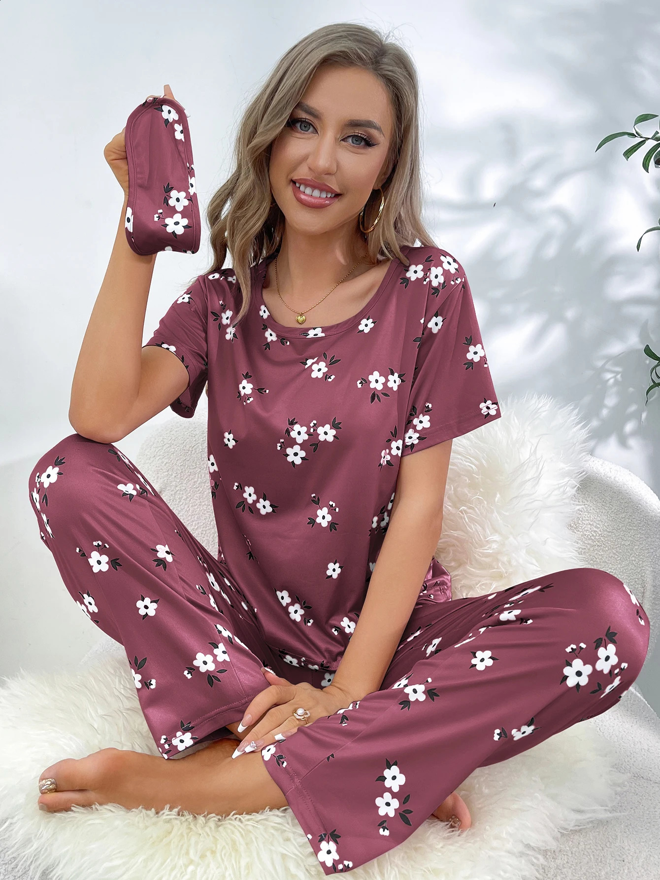 womens home wear short sleeve trousers pajamas love pattern casual and comfortable 250110