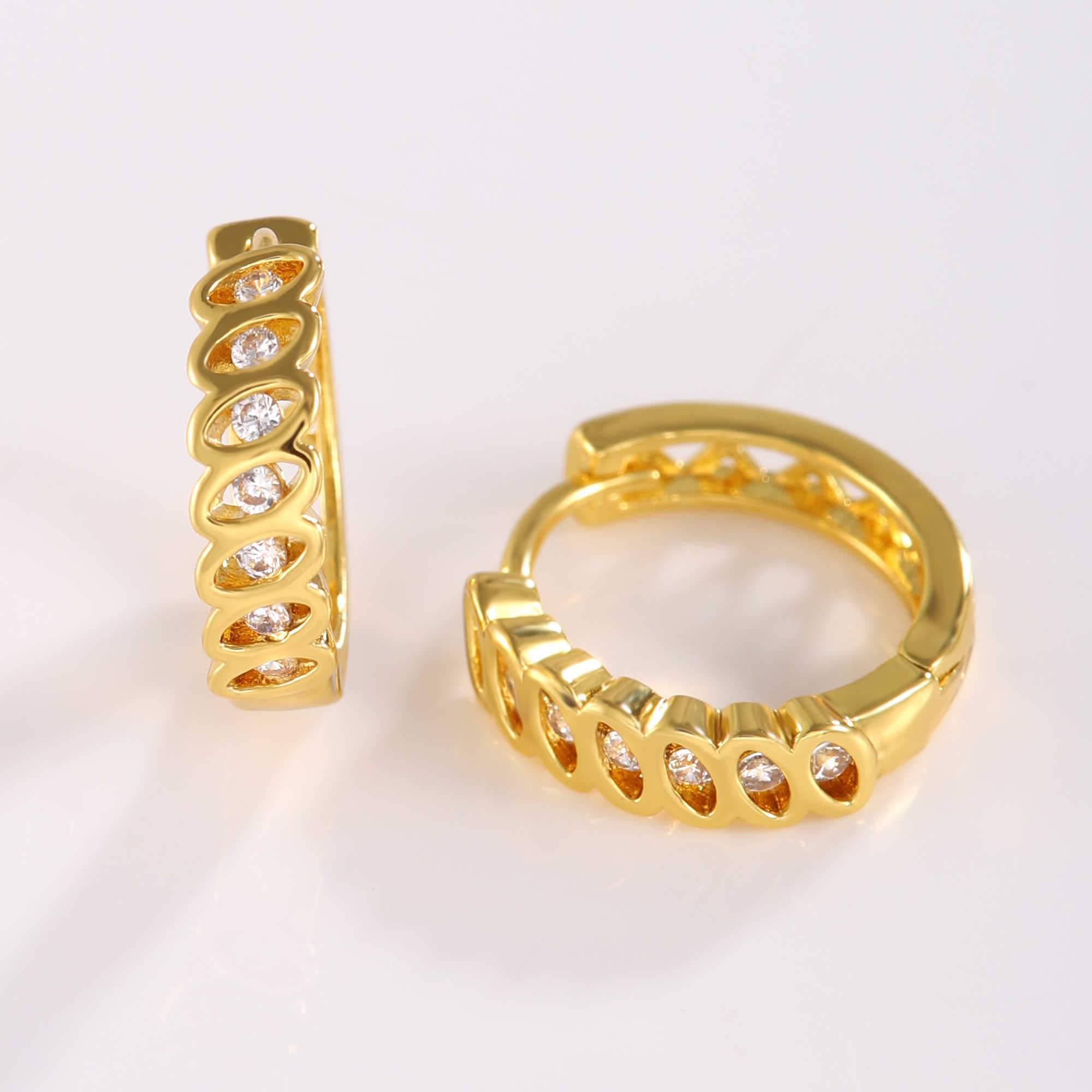 Womens 18K Gold Silver Plated Hoop Earrings Moissanite Simulated Diamond Pearl Hypoallergenic New Year Christmas Jewelry Gift