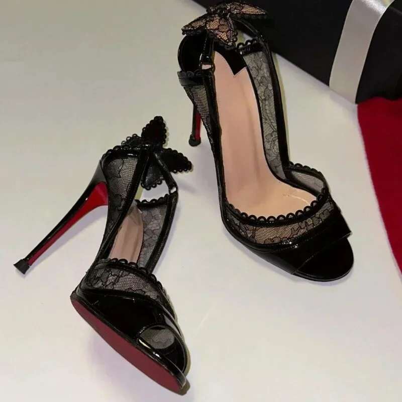 Sexy Cutout Lace Bowknot Women Pumps Summer Peep Toe Sgback Sandals Thin High Heels Black Patent Leather Party Wedding Shoes