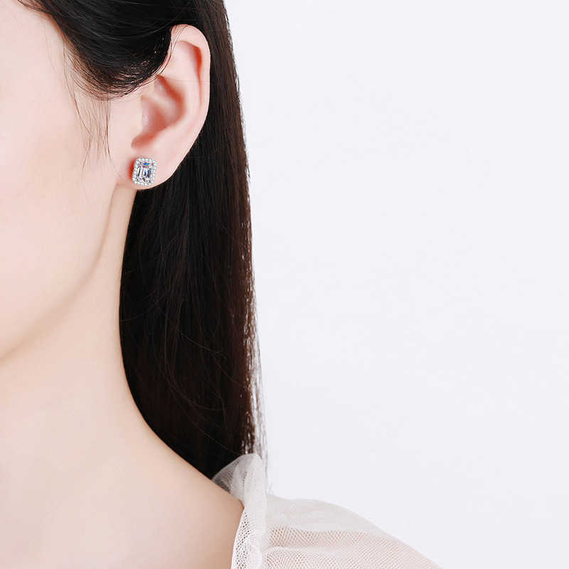 Wholesale Luxury 1CT Emeralds radiant Cut GRA Moissanite Diamond Wedding stud Earring for Women 925 Sterling Silver fine Jewelry